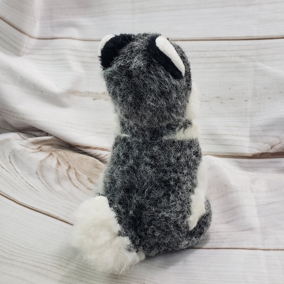 Shalom Toy Co Wolf Husky Dog 8" Plush Stuffed Animal Toy Scruffy Blue Eyes - Picture 6 of 9